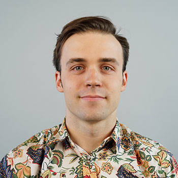 ?php echo article_custom_field('guest-name', 'Need a guests name!'); ?
